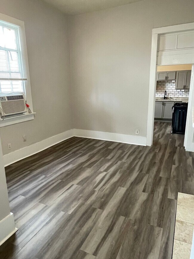Foto del edificio - Newly Renovated 2BD/1BA in Bayou St John