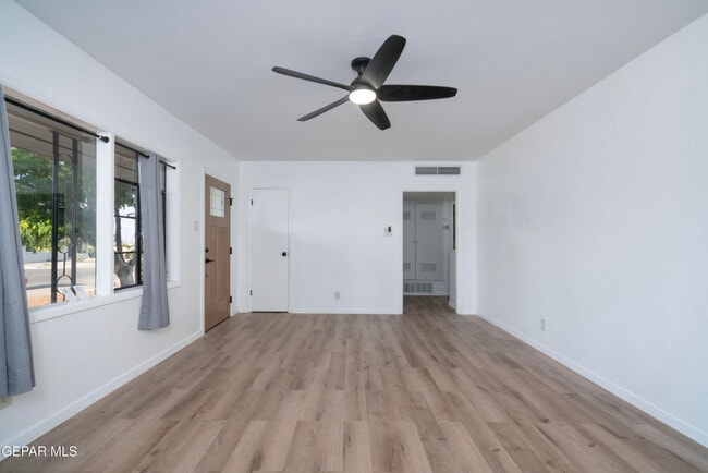 Building Photo - 4016 Titanic Ave