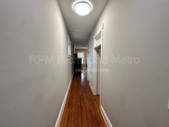 Foto del edificio - 2204 W Grace St