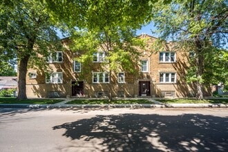 Building Photo - 5434 W Wellington Ave
