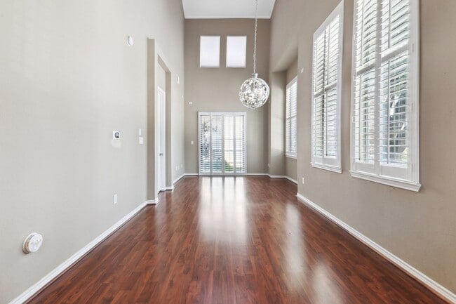 Building Photo - Three Bedroom Home in Richardson