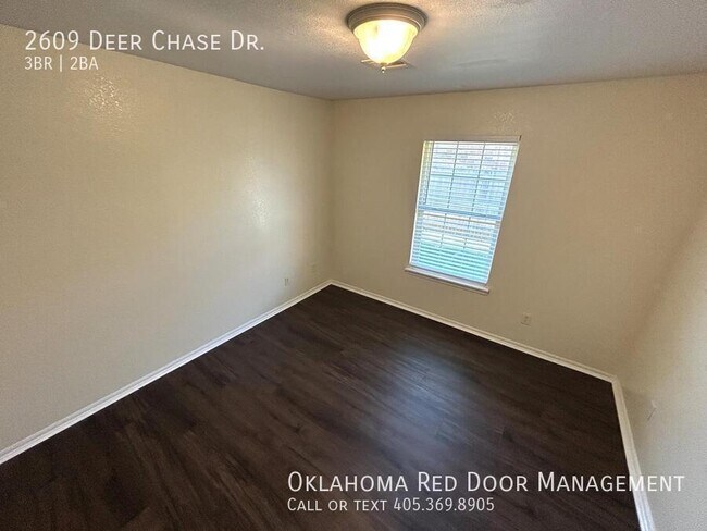 Foto del edificio - 2609 Deer Chase Dr