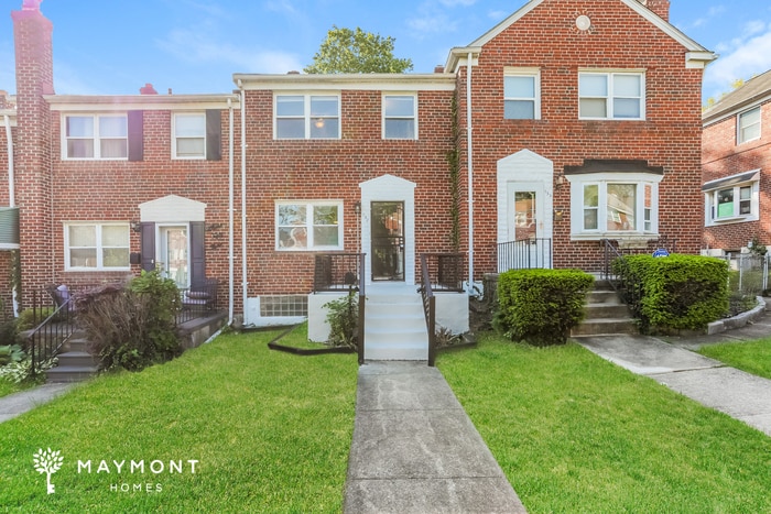 Primary Photo - 957 Masefield Rd