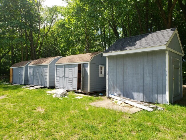Building Photo - 6 Howland St