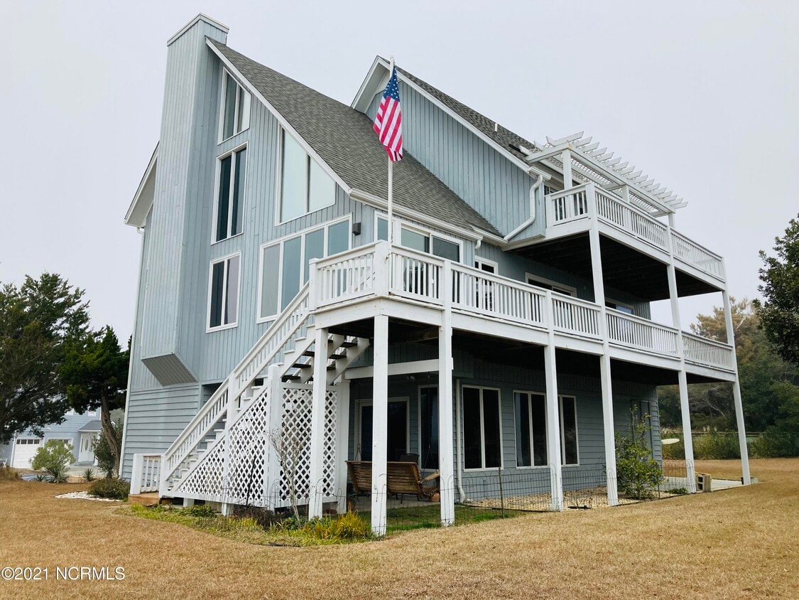 Primary Photo - 106 Starfish Ct
