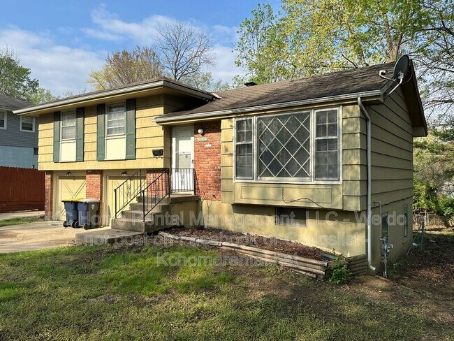 Building Photo - 10210 Fremont Ave