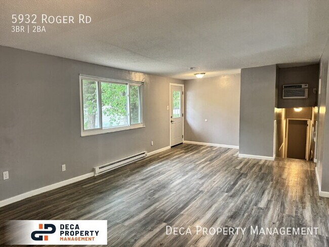 Foto del edificio - 5932 Roger Rd