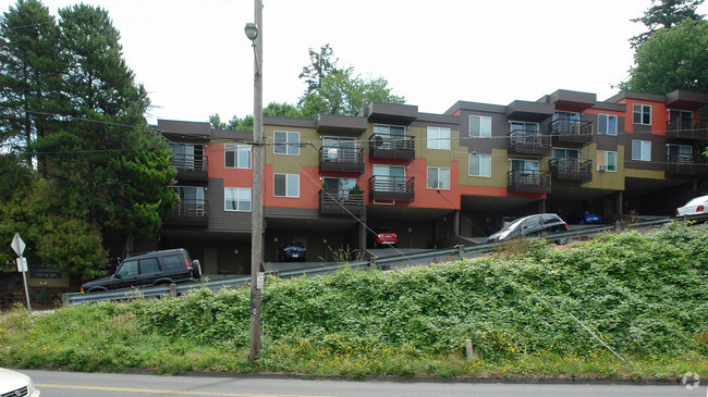 Foto del edificio - Hillside Terrace Condominiums