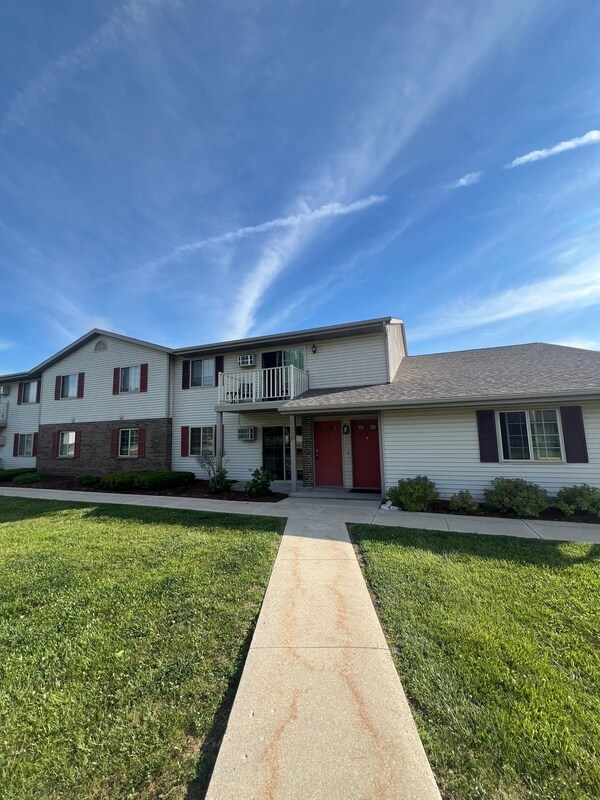Building Photo - 230 Humar St