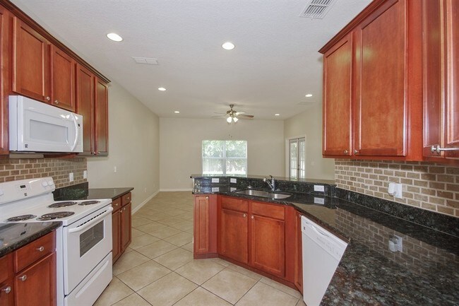 Building Photo - 580 Hibiscus Cove Dr