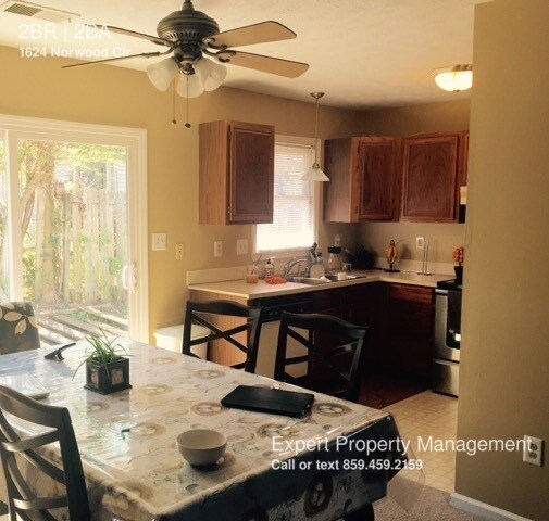 Building Photo - 1624 Norwood Cir