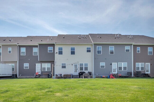 Foto del edificio - 1206 Clear Springs Dr