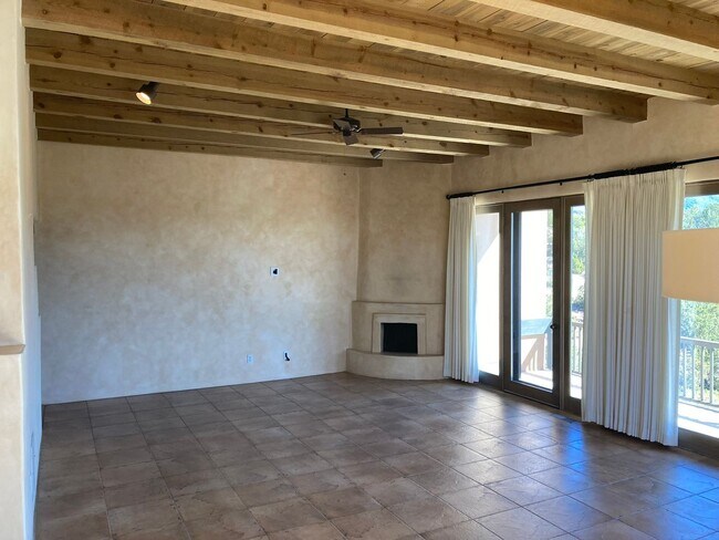 Foto del edificio - 822 Camino Del Este - Lease Only *LEASE PE...