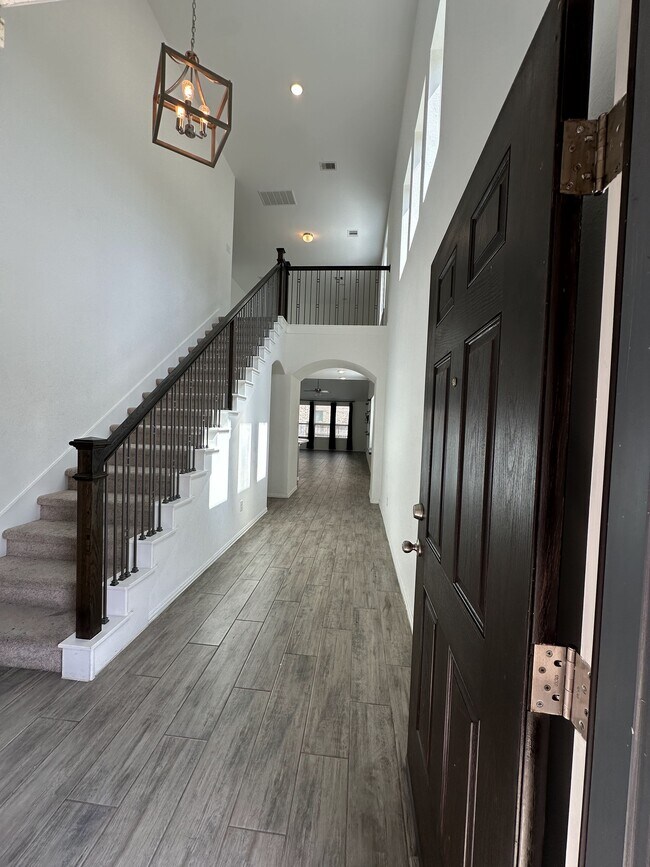 Foto del edificio - 3702 Allegro Dr