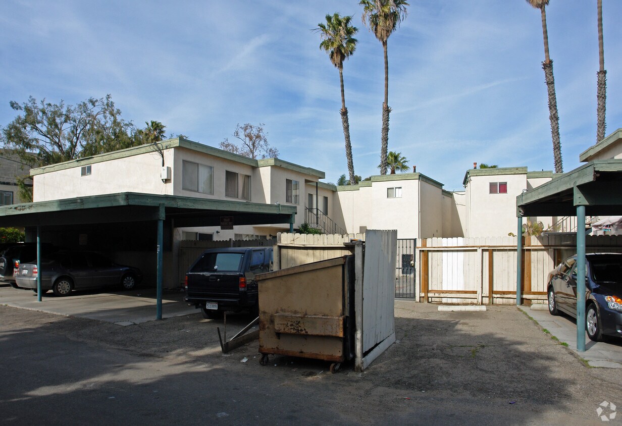 Foto del edificio - 420 Linden Dr