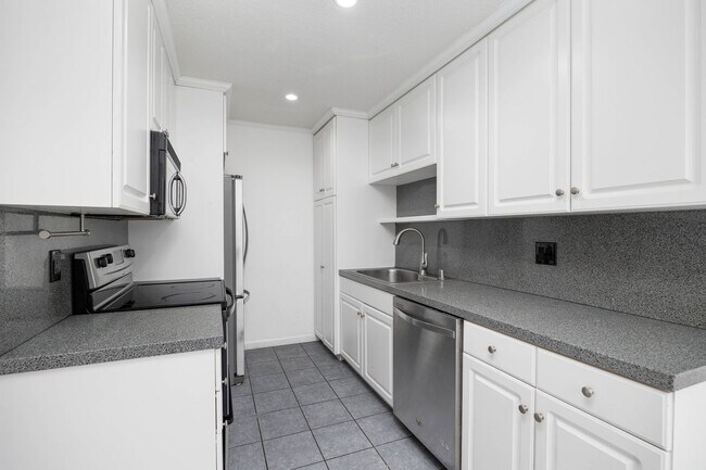 Foto del edificio - 8138 Winter Gdns Blvd
