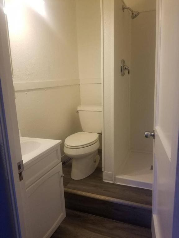 Building Photo - 14 N Central Ave