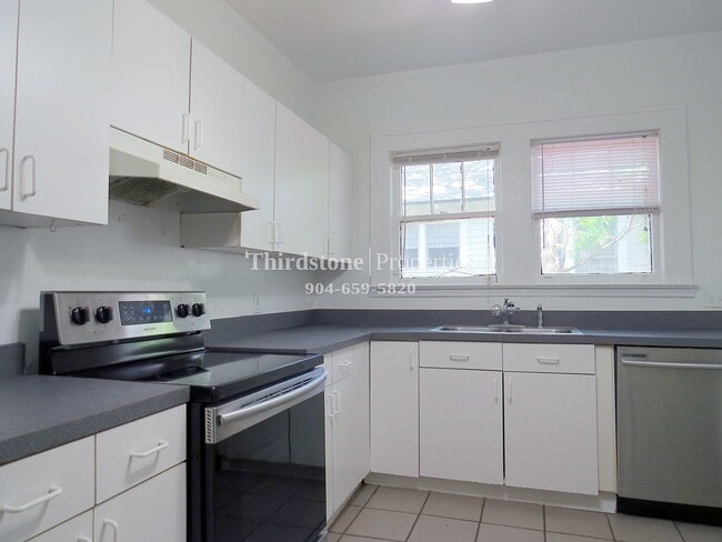 Foto del edificio - 2881 Selma St