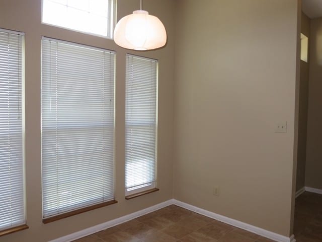 Building Photo - 10634 Bartley Dr