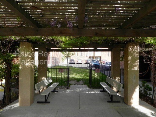 Building Photo - 12621 Lomas Blvd NE