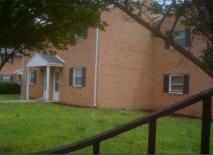 Side View of Exterior - Barton Heights Apartments