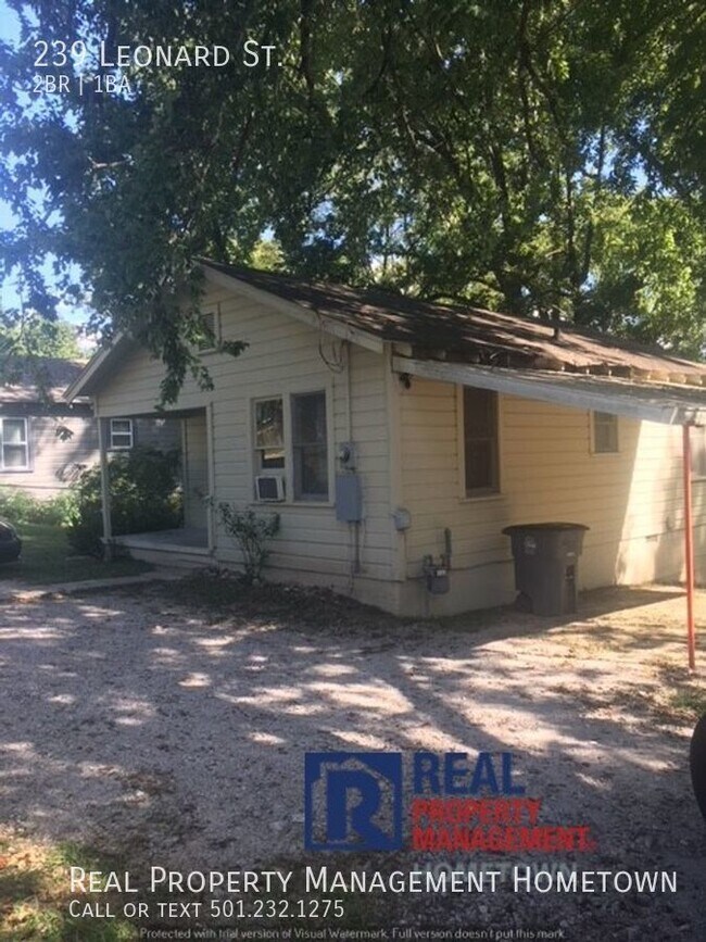 Building Photo - 2 BEDROOM/1 BATH HOUSE AVAILABLE IN HOT SP...