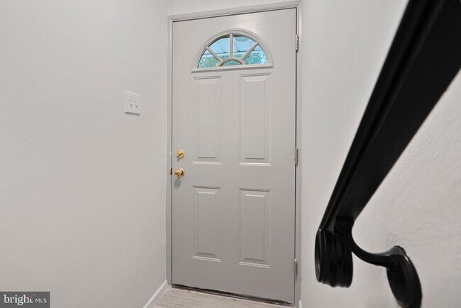 Foto del edificio - 21 Meadow Ln