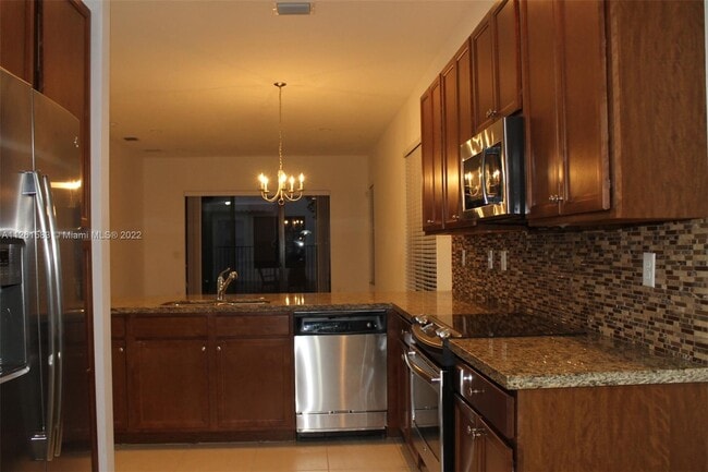 Building Photo - 3250 W 96 Pl