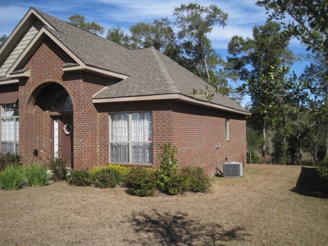 Building Photo - 474 Mango Ln