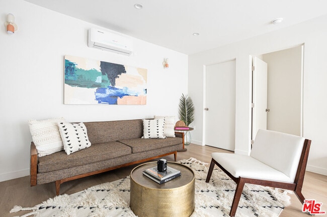 Foto del edificio - 1948 Preston Ave