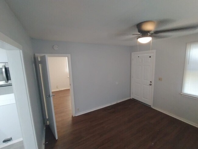 Foto del edificio - 1340 Ida St