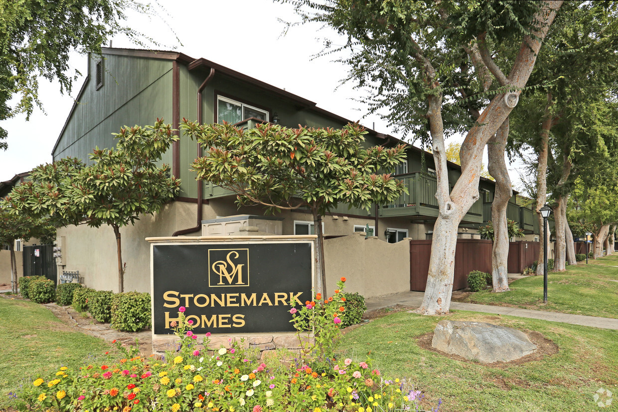 Primary Photo - Stonemark Homes
