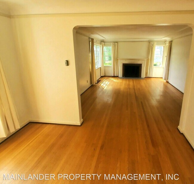 Building Photo - 3 br, 1 bath House - 525 SW BANCROFT STREET