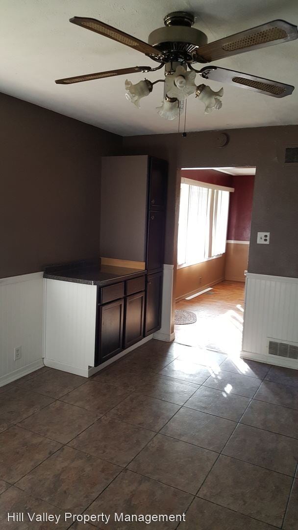 Building Photo - 3 br, 1 bath House - 201 N 37th St