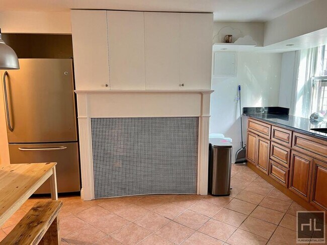 Foto del edificio - 1 bedroom in BROOKLYN NY 11233