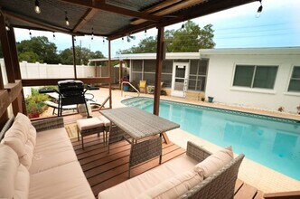 Building Photo - 524 61st St S