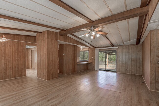 Foto del edificio - 30 Allen Dr