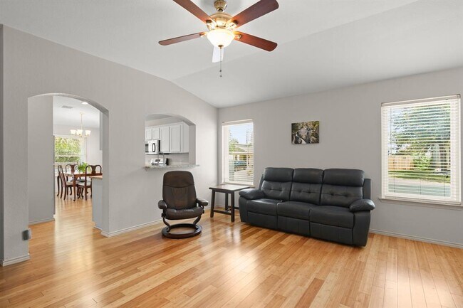 Building Photo - 1511 Nettie Dr