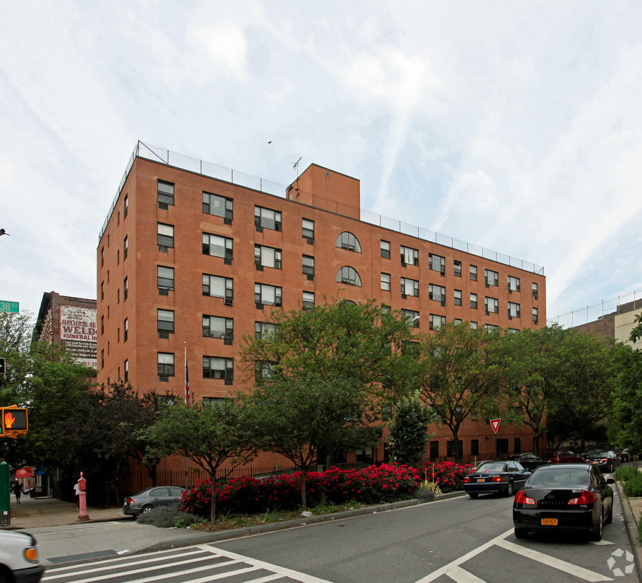 Foto principal - General Chauncey M. Hooper Towers