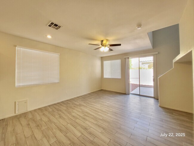 Foto del edificio - 2646 Cottonwillow St