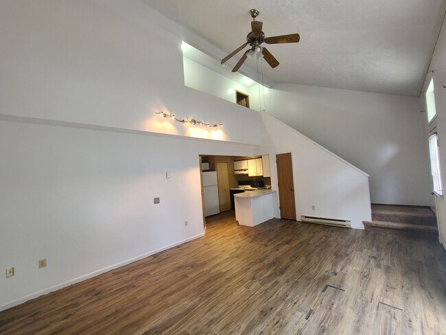 Building Photo - 3 br, 2 bath House - 131 Springbrook Street