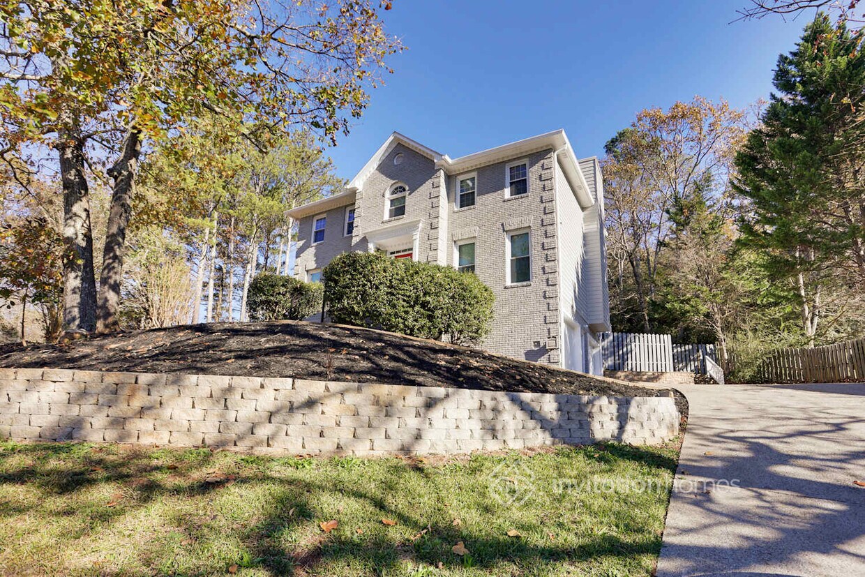 Foto principal - 1469 Shadowrock Dr