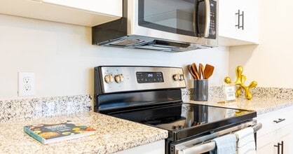 Building Photo - Brookside Heights