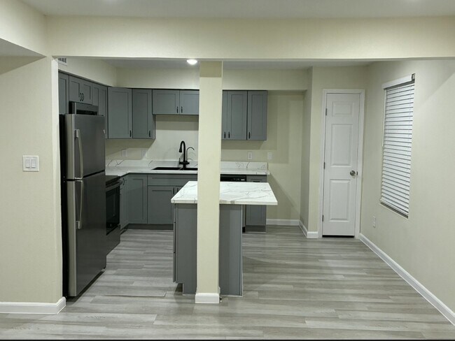 Foto del edificio - 355 N 18th St