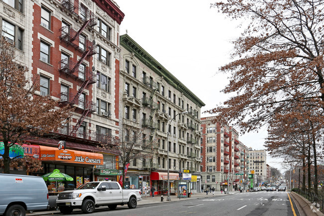 Building Photo - 3820-3826 Broadway