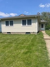 Building Photo - 137 Western Ave