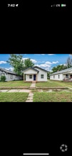 Building Photo - 1126 E Ave B