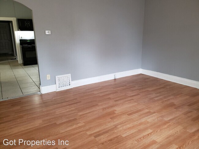 Building Photo - 2 br, 1 bath House - 5714 Helen Avenue