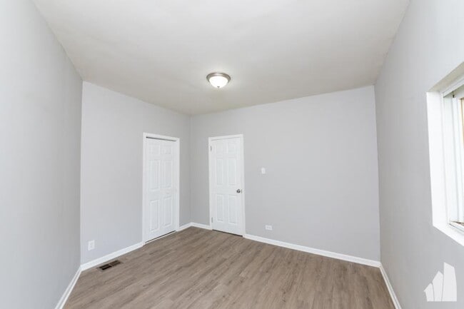 Building Photo - 1 bedroom in Chicago IL 60642