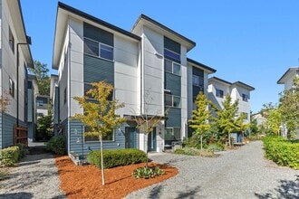 Building Photo - 4244 S Greenbelt Station Dr